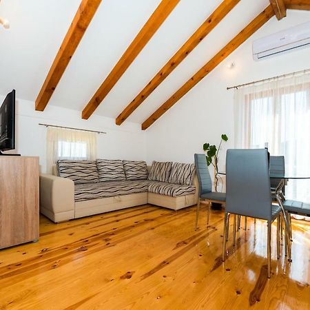 Apartment Bogdanovic Tisno Exterior foto